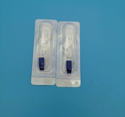 tipo disponible infusión rutinaria de la presión positiva de la mariposa 22G de la cánula del intravenoso para los adultos azules