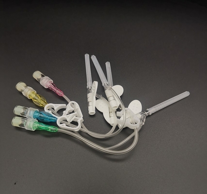 Tipo catéter púrpura de la mariposa del intravenoso de 26G para los vasos sanguíneos minúsculos