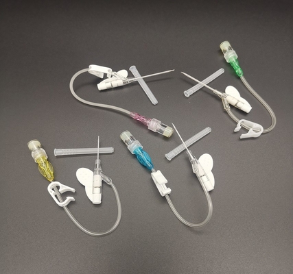 Tipo catéter púrpura de la mariposa del intravenoso de 26G para los vasos sanguíneos minúsculos