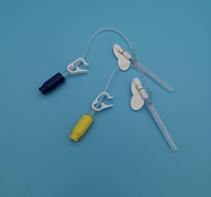 tipo disponible infusión rutinaria de la presión positiva de la mariposa 22G de la cánula del intravenoso para los adultos azules