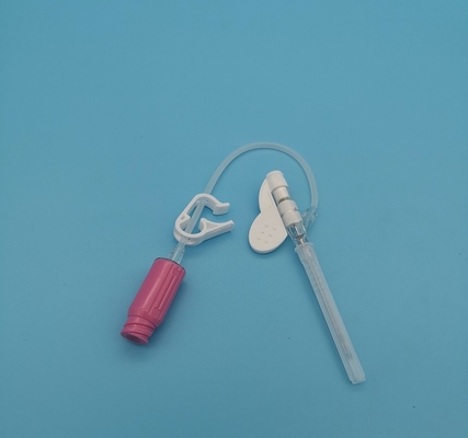 Tipo disponible rosado transfusión de la mariposa de la cánula 20G del intravenoso de sangre de la infusión de la emergencia de la presión positiva