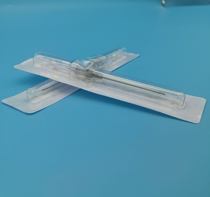 22G Cañón de seguridad de bule profundo IV con alas pequeñas CE ISO para clínicas de belleza Clase III Clasificación de instrumentos
